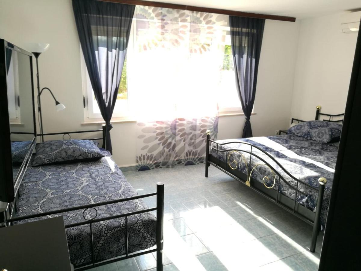 ורסאר Ferienhaus Bozena Appartment 2 מראה חיצוני תמונה